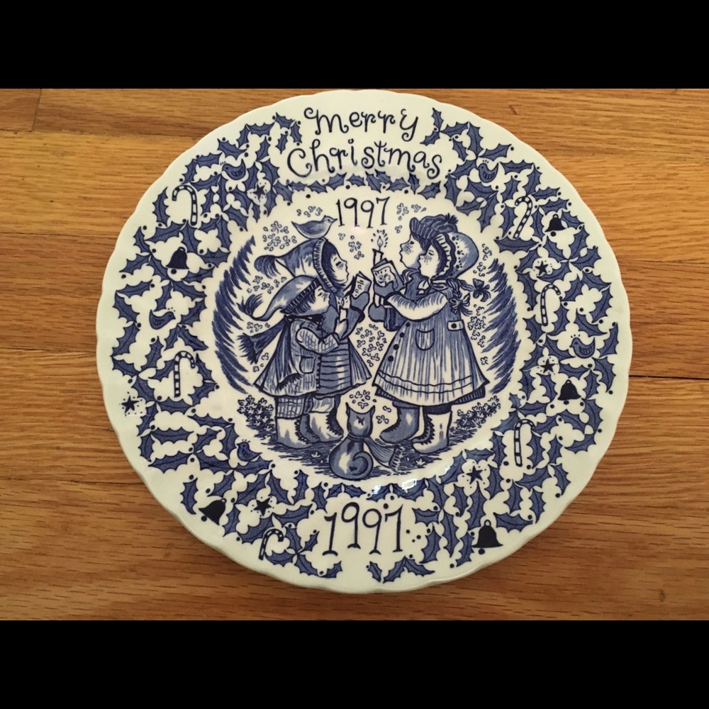 Royal Crownford Christmas plate 1997